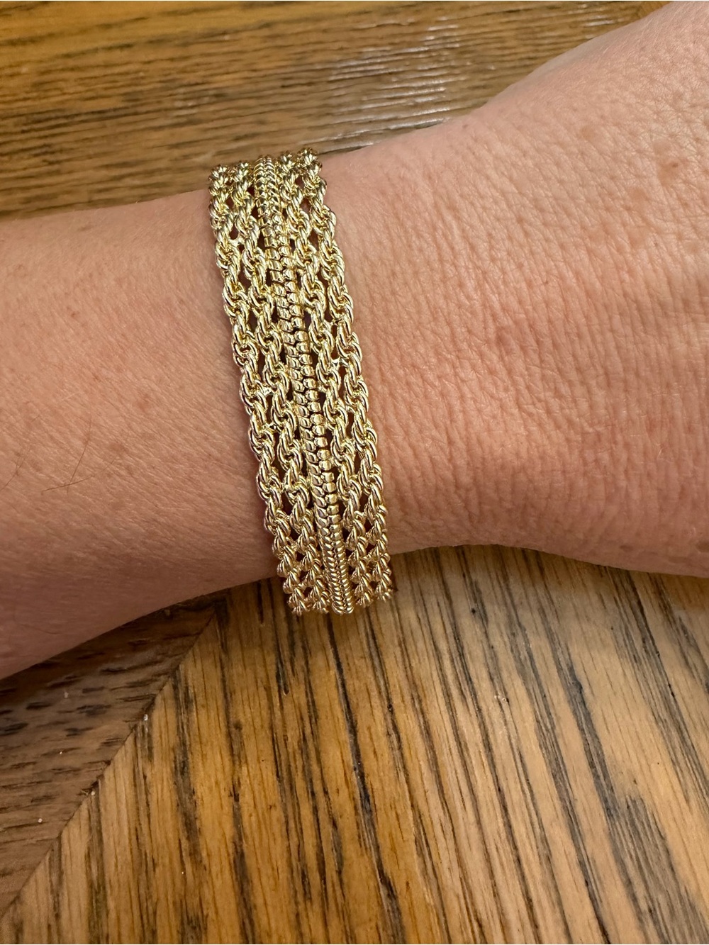 Gold Women's Bracelet